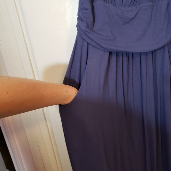 Pocket Maxi Dress - Picture 2 of 7